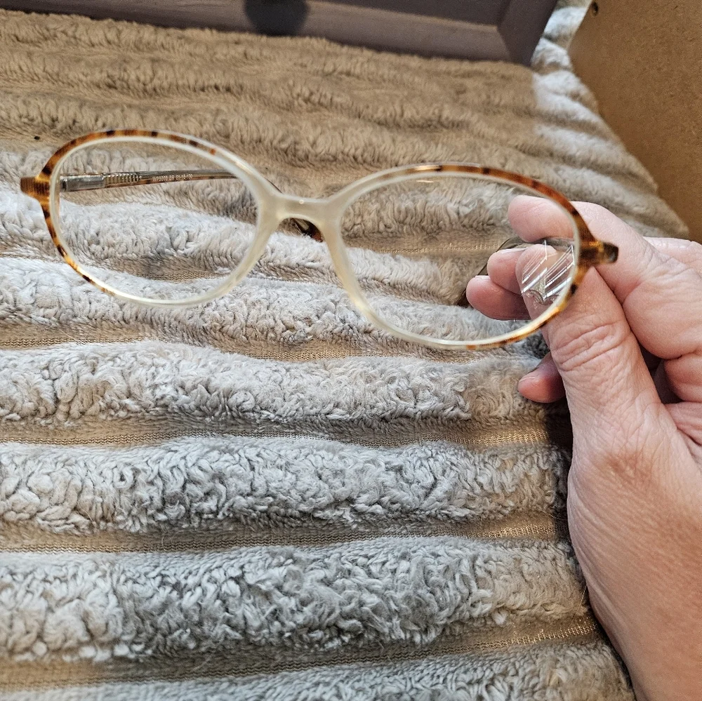 SALE ** Prescription Tortoise Shell Round Glasses